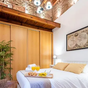 Apartment Carreteria - Design & Comfort - Prime Area, Malaga